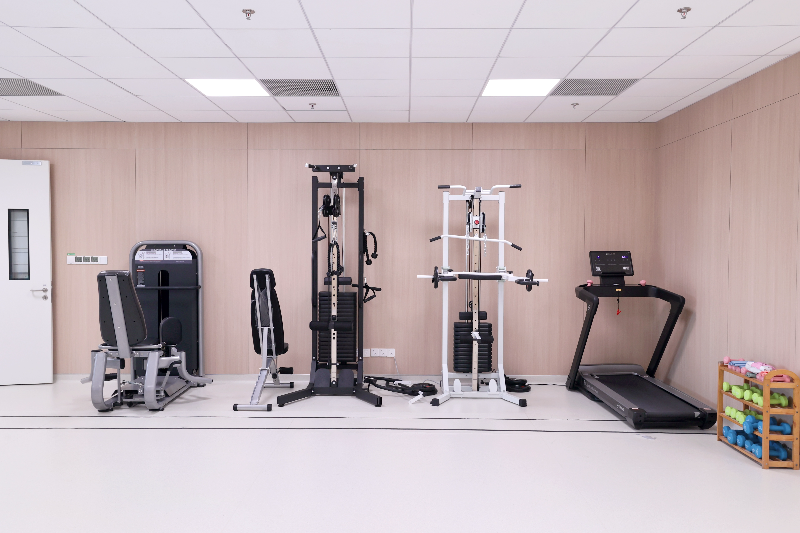 产后康复训练区.jpg